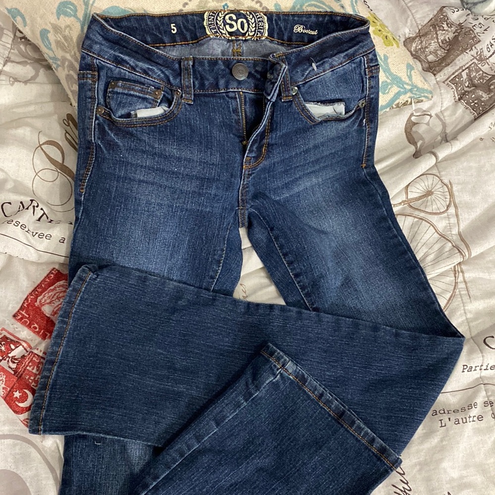 So jeans bootcut.